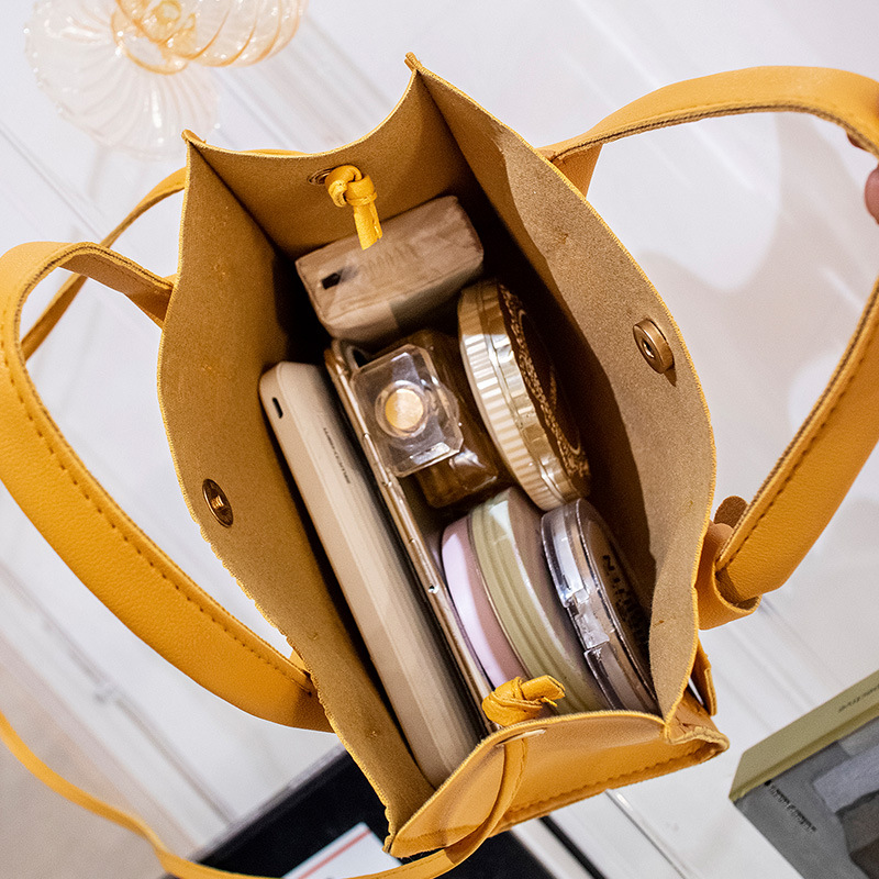 2023 New Women's Fashion Handbags Retro Solid Color PU Leather Crossbody Shoulder Bag Cute Pattern Casual Women Handbags