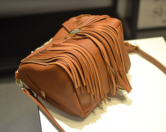 Celela 2023 Retro Fashion PU Leather Bucket Bag Large Tassel Bag Ladies Handbag Shoulder Messenger Bag Female Bag Oval Bag