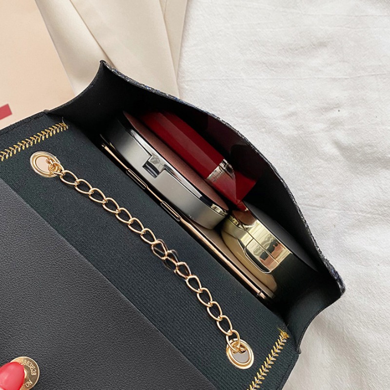Korean Version Women's Small Square Bag 2023 Fashionable and Simple Crossbody Bag Instagram Versatile Retro Shoulder Bags