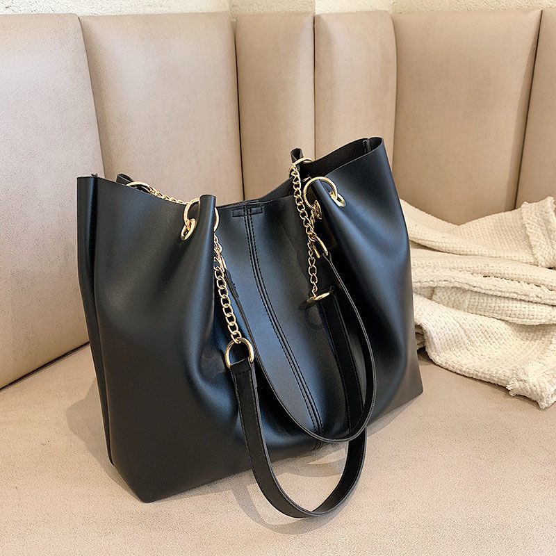 New bag leisure cream bucket bag women's shoulder diagonal tote bag large capacity commuter shoulder bag
