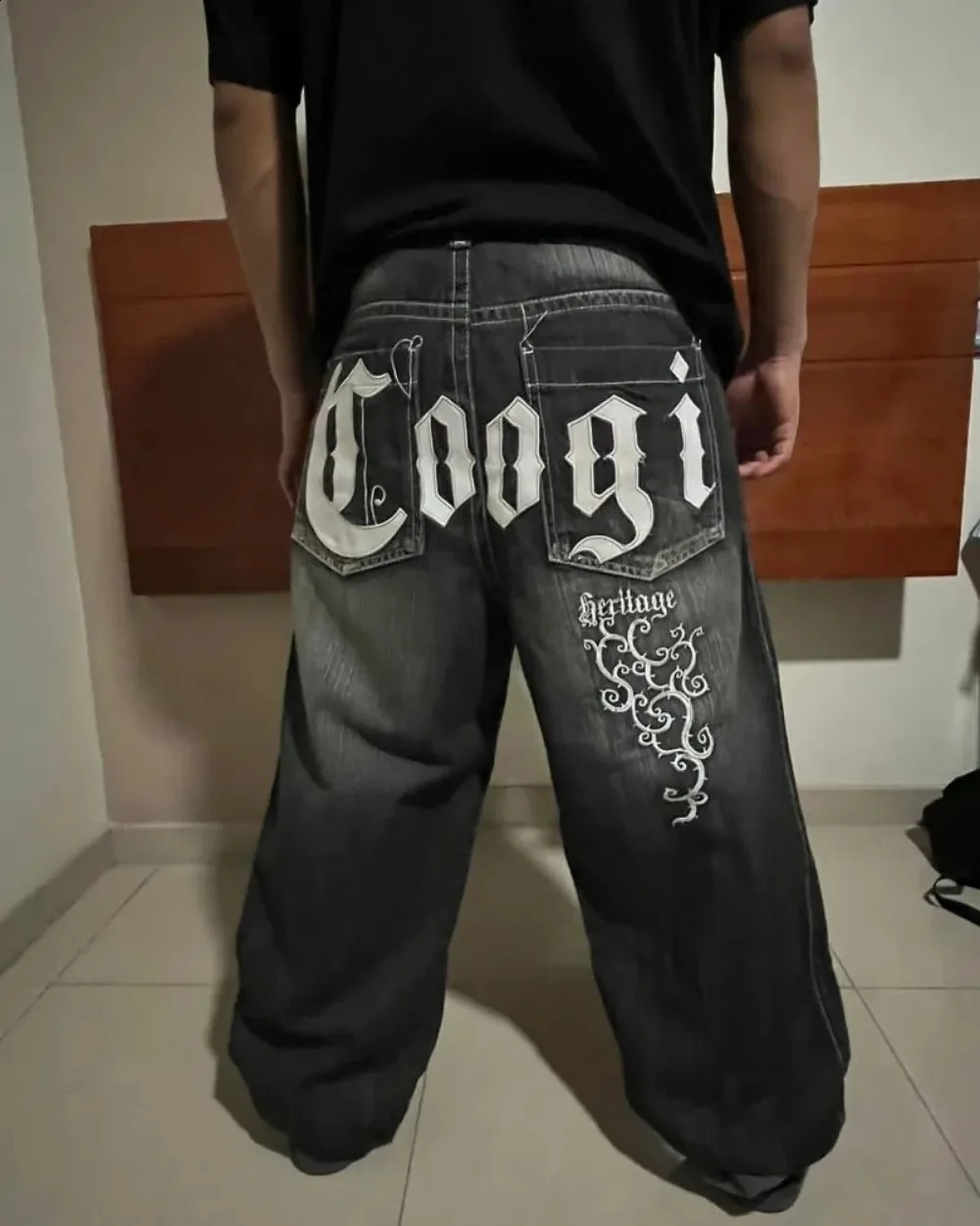 Baggy jeans hip-hop punk Y2k jeans mens pattern letter embroidery Harajuku black womens jeans wide leg straight Trouser 240829