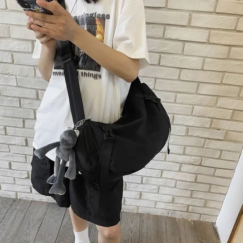 Japanese Functional Nylon Sling Bag Neutral Large Capacity Shoulder Handbags Crossbody Bags Female for Women Girl Messenger 240802