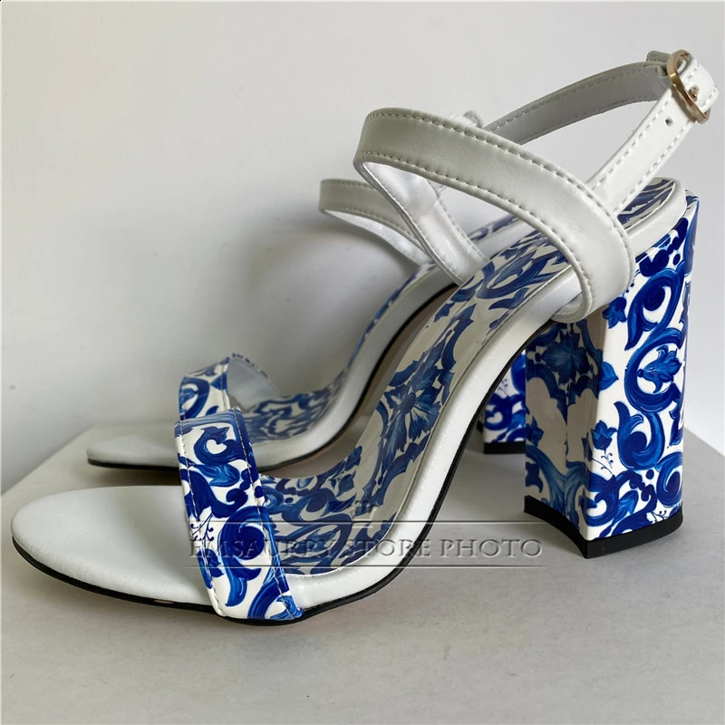 Blue and white ceramic tile printed sandals womens ankle strap genuine leather solid color open toe party shoes 240731