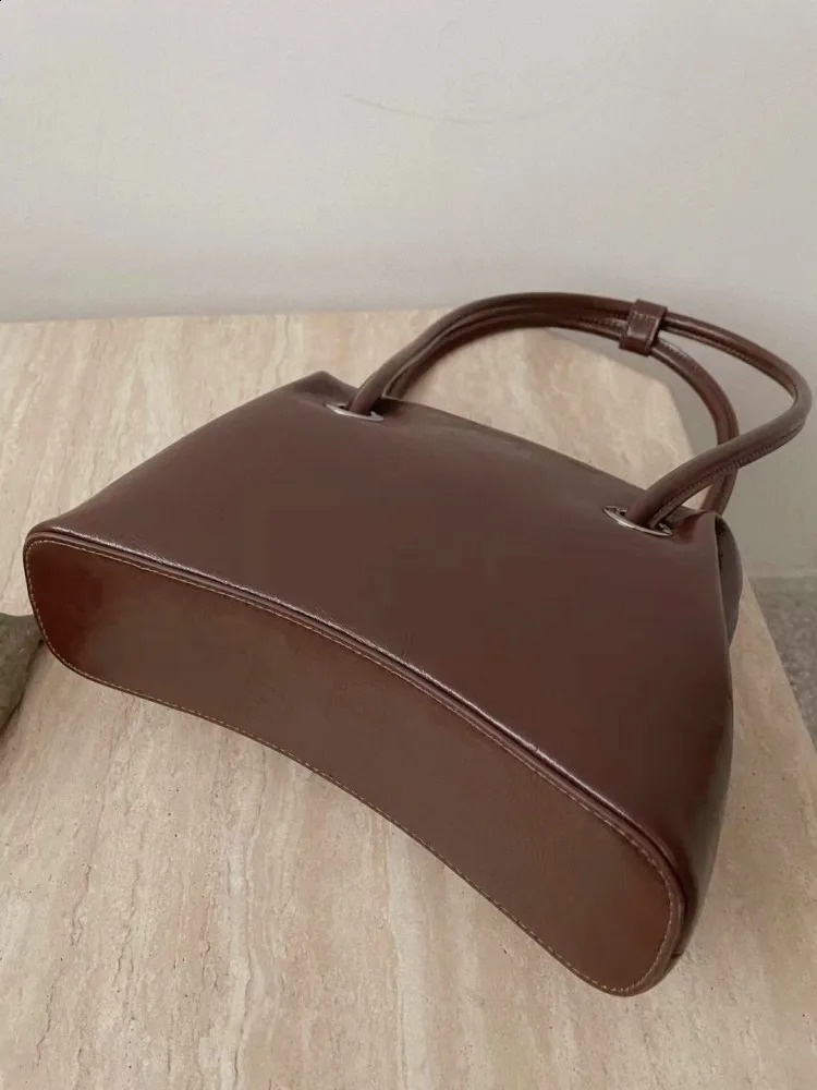 Autumn Women Handbag Cowskin Genuine Leather Boston Bag Vintage Daily Leisure Versatile Ladies Single Shoulder Bags 240801
