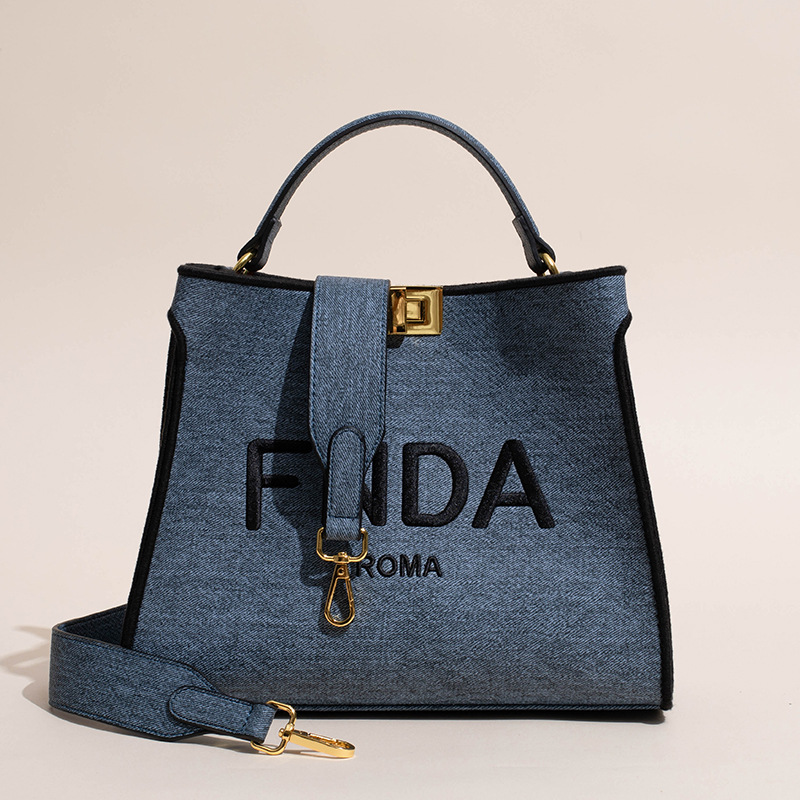 2023 New Female Bag Senior Sense Contrast Color Large Capacity Tote Bag Bucket Bag Light Luxury Single Shoulder Crossbody Bag