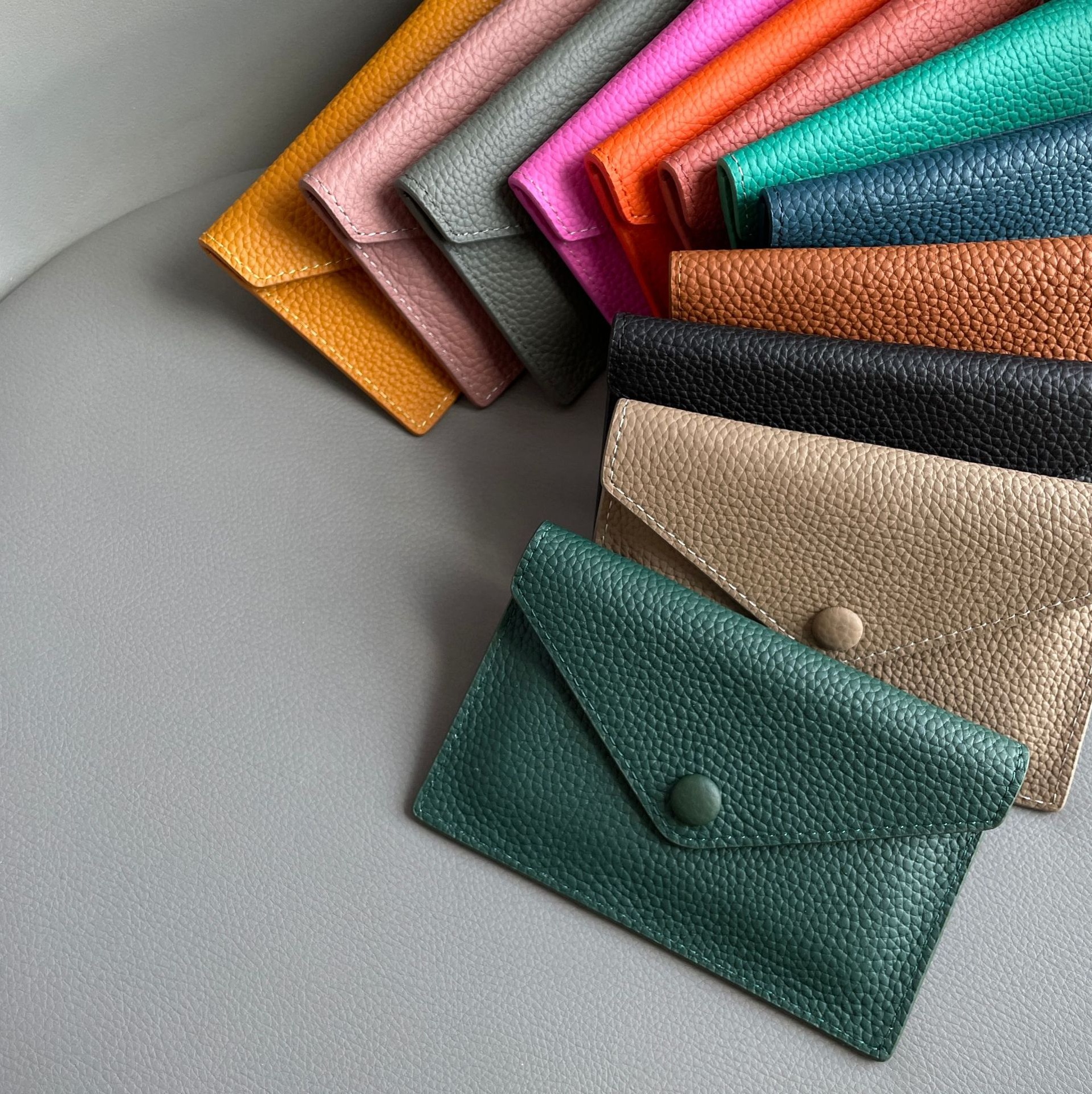 Customized Letters Pebble Pattern Premium Cow Leather Snap Style Wallet Ultra-Thin Multiple Card Slots Coin Purse Card Holder