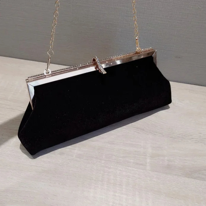 Women Retro Black Velvet Evening Clutch Bag Glitter Buckle Banquet Party Ladies Handbag Purse with Chain 240801
