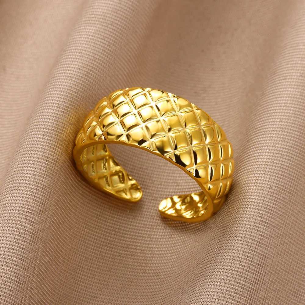 Womens stainless steel ring gold adjustable opening ring couple vacation beach waterproof jewelry gift W240802