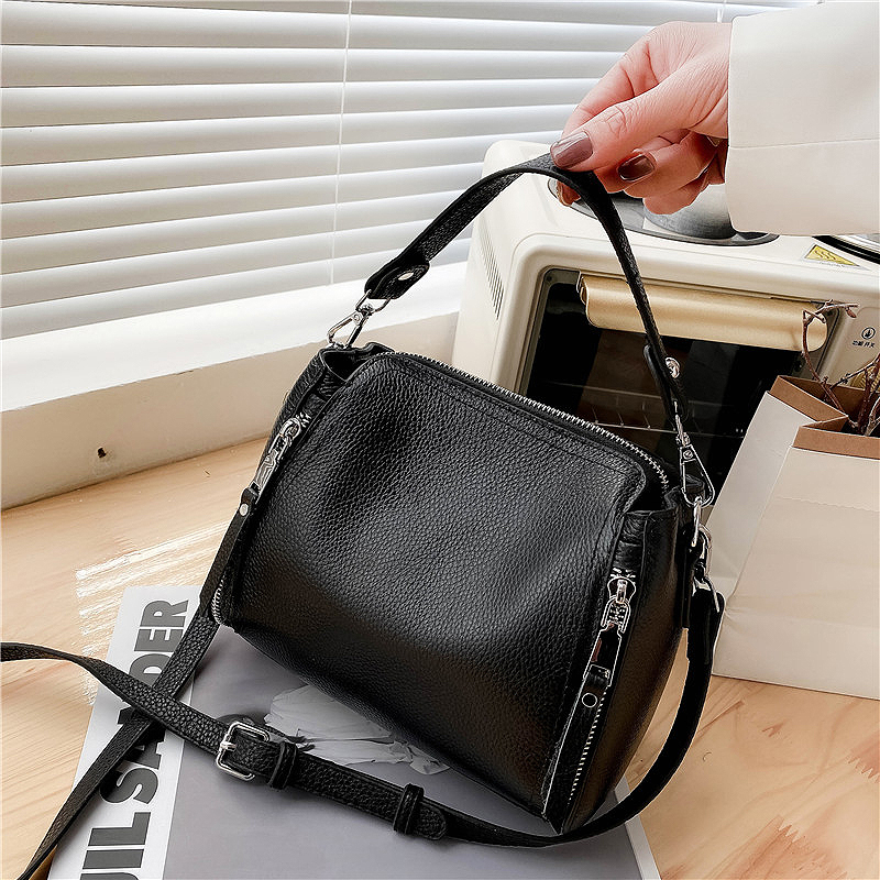 Designer Genuine Leather Messenger Bags For Women High Capacity Handbags Travel Luxury Cowhide Crossbody Bag Female Shoulder Bag