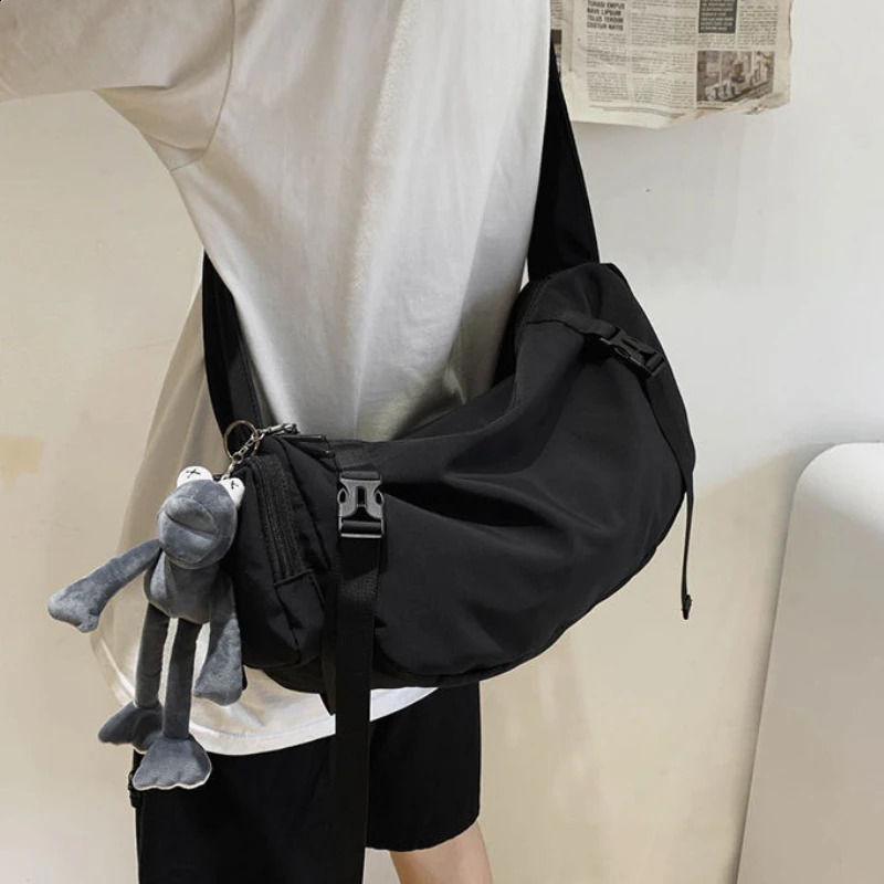 Japanese Functional Nylon Sling Bag Neutral Large Capacity Shoulder Handbags Crossbody Bags Female for Women Girl Messenger 240802