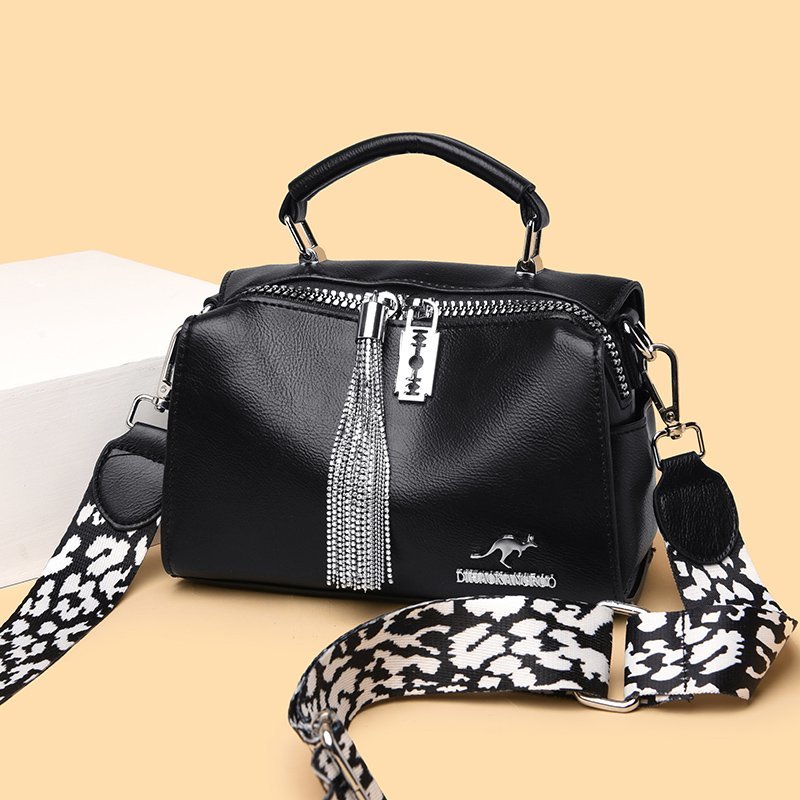 Fashion Tassel PU Leather Women Handbag Designer Women Shoulder Bag High Quality Ladies Crossbody Bag Luxury Female Tote Bag