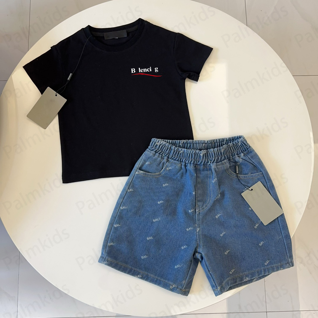 Designer Baby Clothes Luxury Kids Designer Clothes 2Piece Sets Summer Girls Boys Cute Suit 2piece Suit Baby Designer Children Tshirt Clothes CRD2408021F9