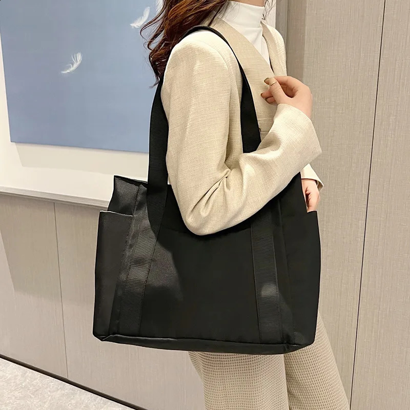Large Capacity Nylon Tote Bags for Work Commuting Carrying Bag College Style Student Outfit Book Shoulder 240914