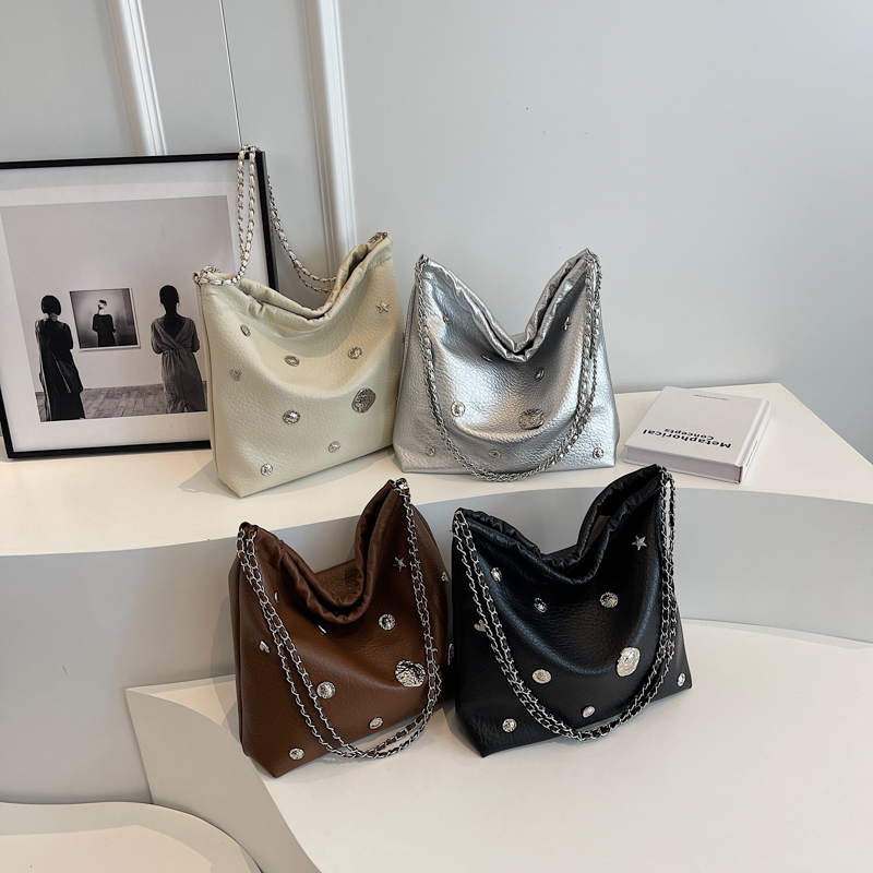 LEFTSIDE Y2K Big Chain Crossbody Bags for Women Korean Fashion Lady Female Silver PU Leather Shoulder Bag 2023 Trend Handbags