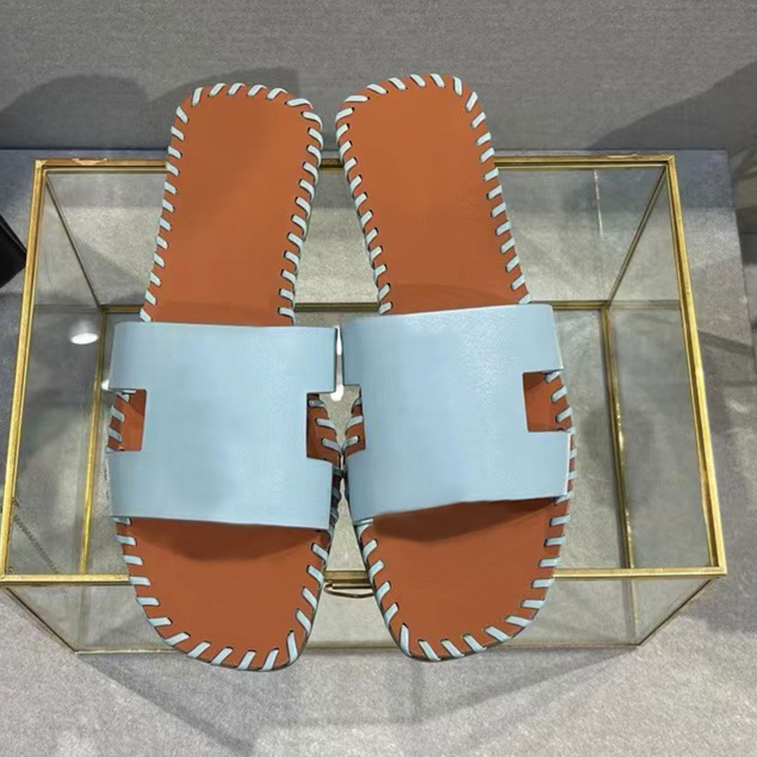 Classic Leather Flat Slippers Summer Beach Sandals Designer Shoes