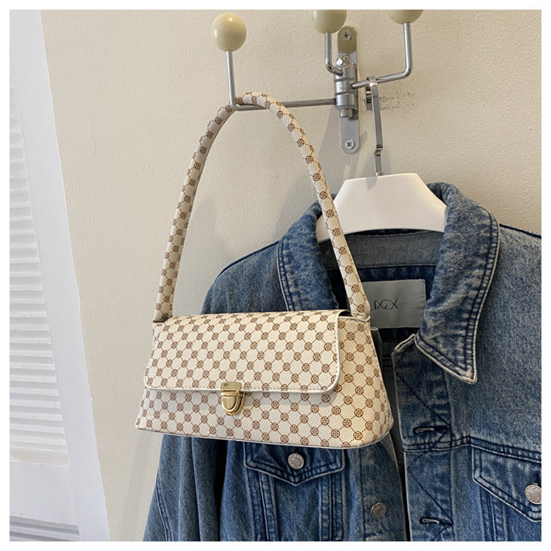 Fashionable and simple shoulder bag, trendy small square bag, foreign style bag,women's 2023 new casual and simple crossbody bag