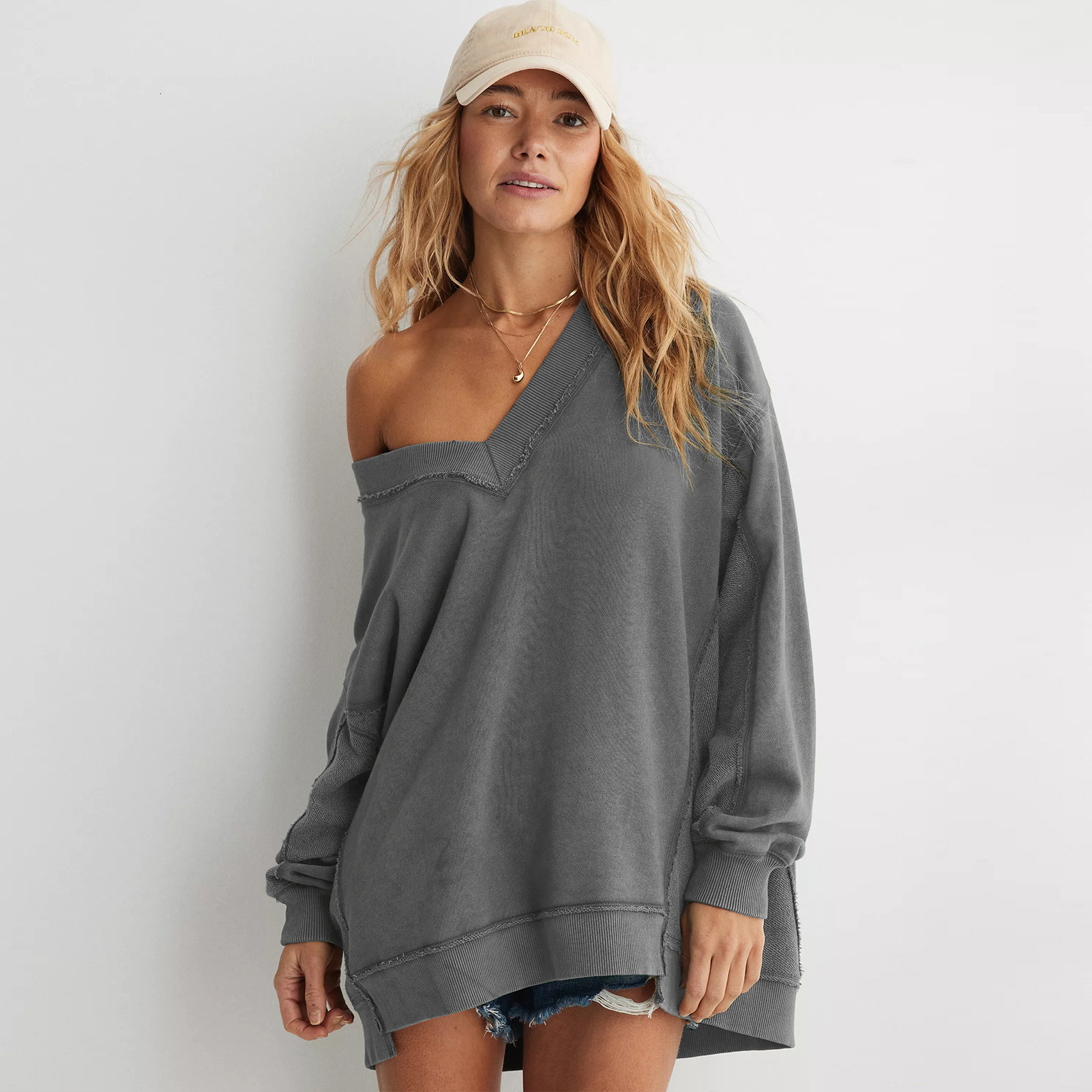 New women's fashion pullover hoodie loose long sleeved top knitted sweater