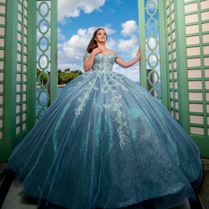 2024 Quinceanera Dress Sweet 16 Ball Gown Off The Shoulder Applique Lace Beading Sleeveless Formal Vestidos De 15 Anos