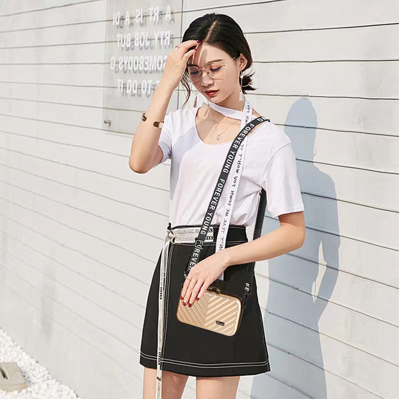 Luxury Hand Bags for Women 2022 New Suitcase Shape Totes Women Famous Brand Clutch Bag Mini Box Bag Fashion Mini Luggage Bag