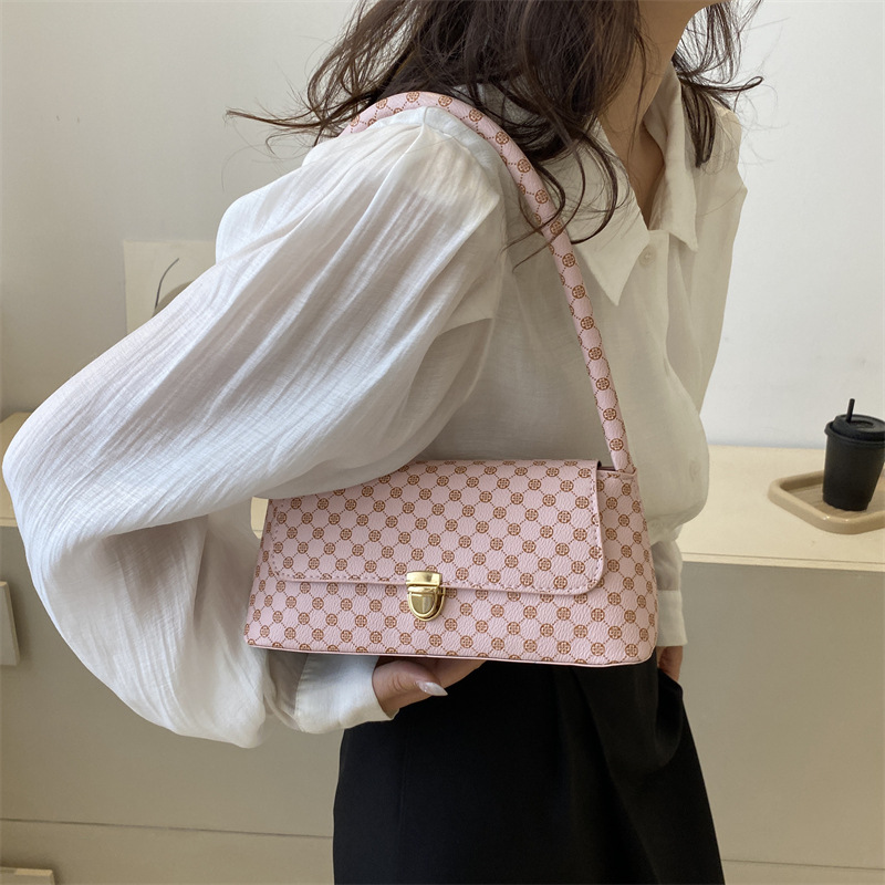 Fashionable and simple shoulder bag, trendy small square bag, foreign style bag,women's 2023 new casual and simple crossbody bag