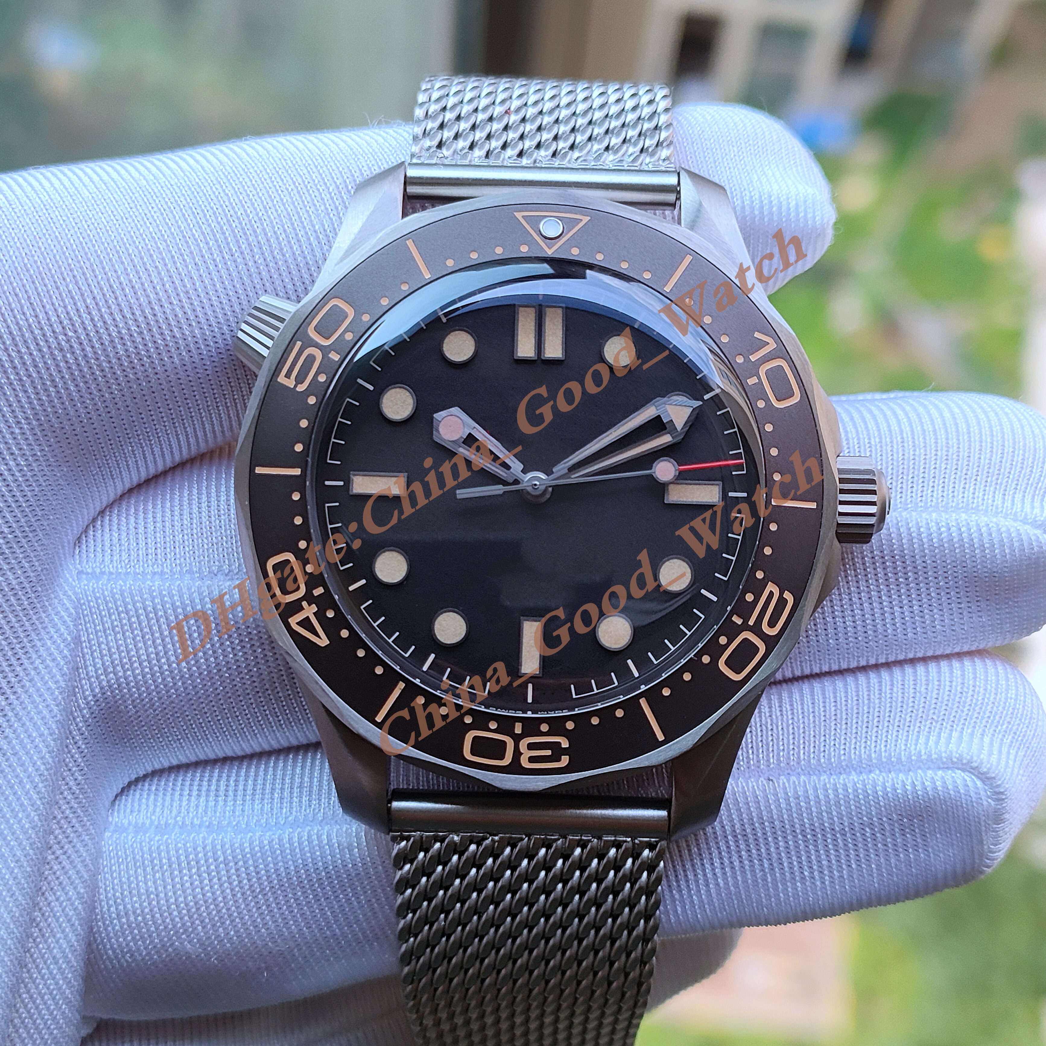 VS Factory Wristwatches 210.90.42.20.01.001 42mm 007 Series 300M Titanium VSF CAL.8806 Movement Mechanical Automatic Men's Watch