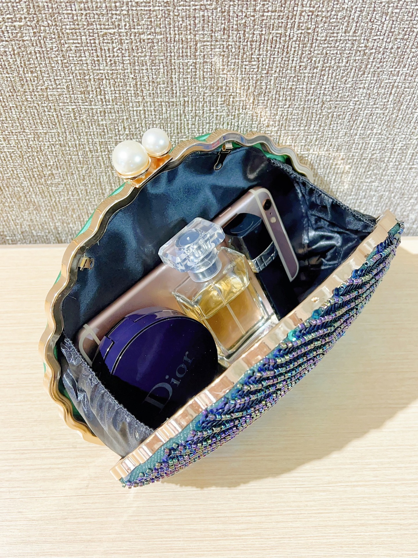 2025 NEW Pea Green Evening Bag Women Glitter Gradient Sequins Beading Handbag Fashion Oval Party Dress Purse Bridal Wedding Clutches original design