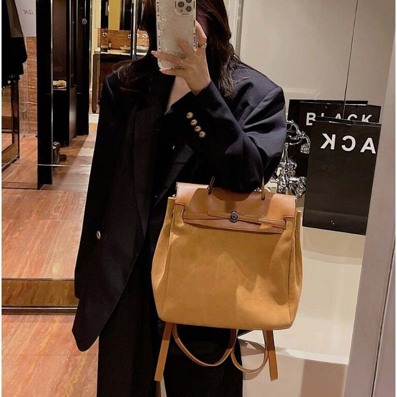 2025S Fashion Designer Retro Veet Fashion Travel Backpack Large Capacity Student School Bag Women Schoolbag Casual Rucksack
