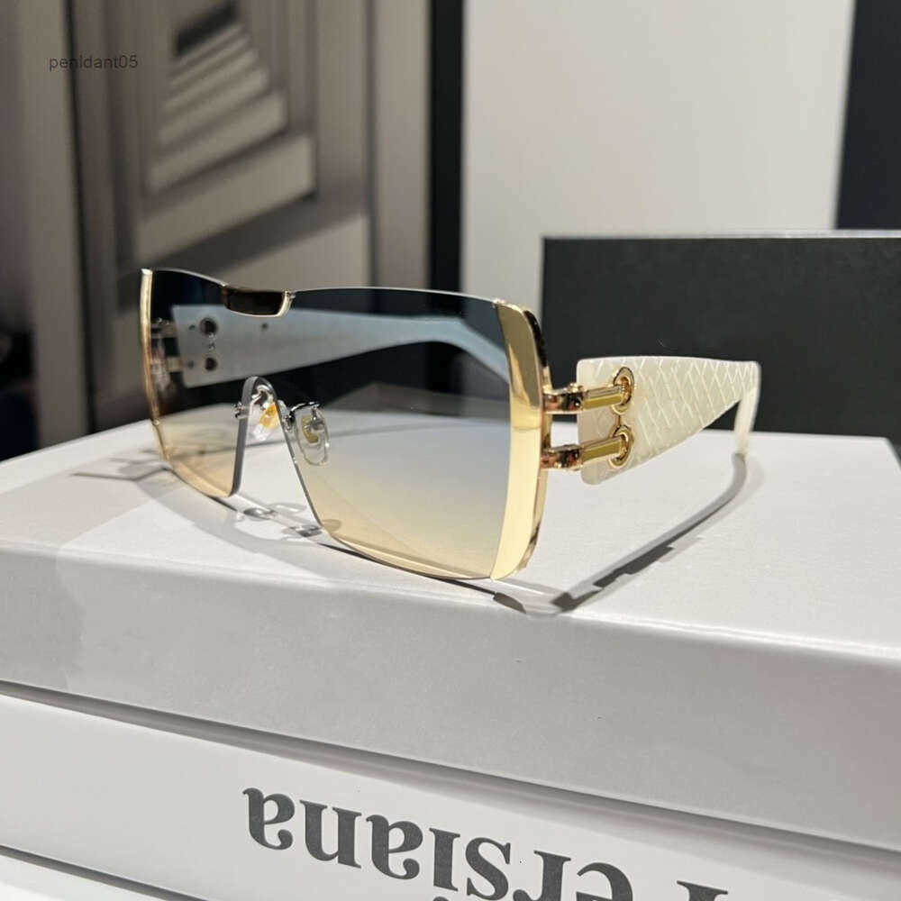 Sunglasses 2025 Sunglasses for Men and Women Classic Big Frame Sun Glasses For Female Trendy Outdoor Eyeglasses Shades UV400 Sunglasses