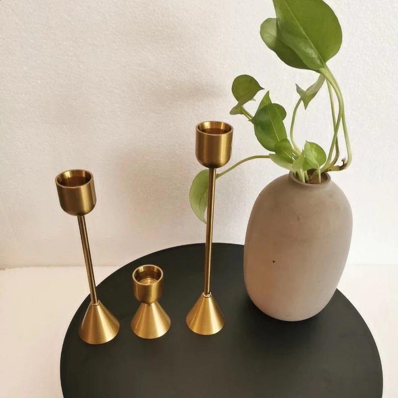 3Pcs/Set Chinese Style Metal Candle Holders Simple Golden Wedding Decoration Bar Party Living Room Decor Home Decor Candlestick 240801