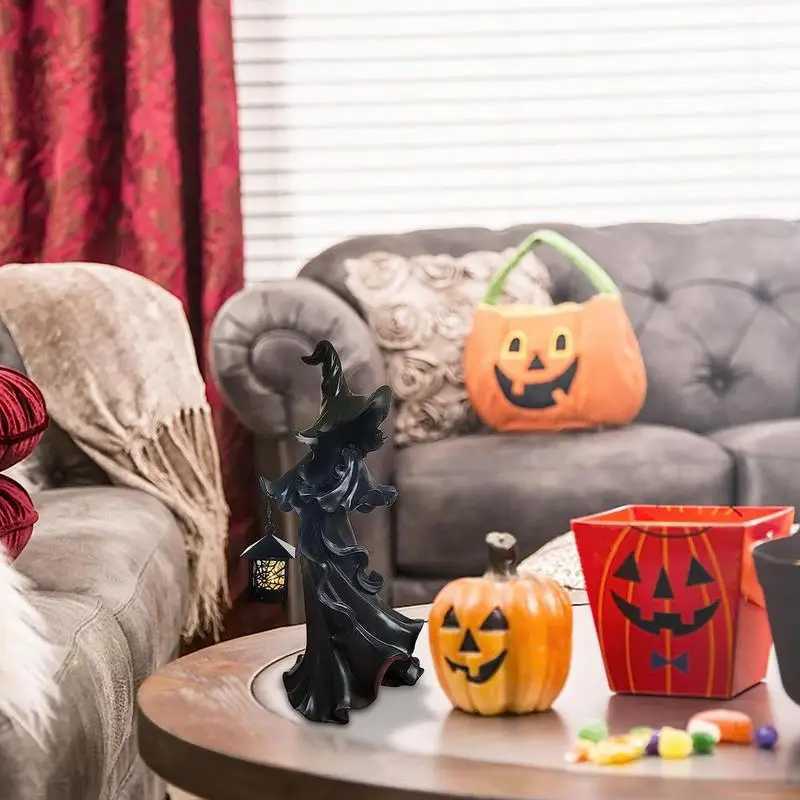 Witch Decoration Lantern Cracker Barrel Ghost Witch Messengers With Lantern Scary Resin Sculpture For Halloween Thanksgiving Y240801