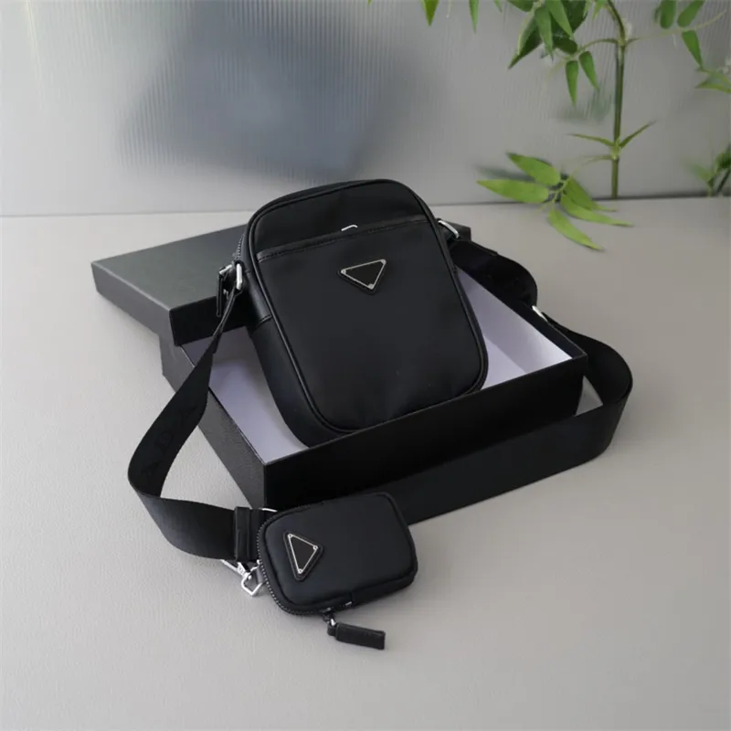 Designer Bum Bag For Mens Chest Fanny Pack Nylon Mini Bumbag Plain Waist Bags Women Crossbody Belt Bag Luxury Pocket