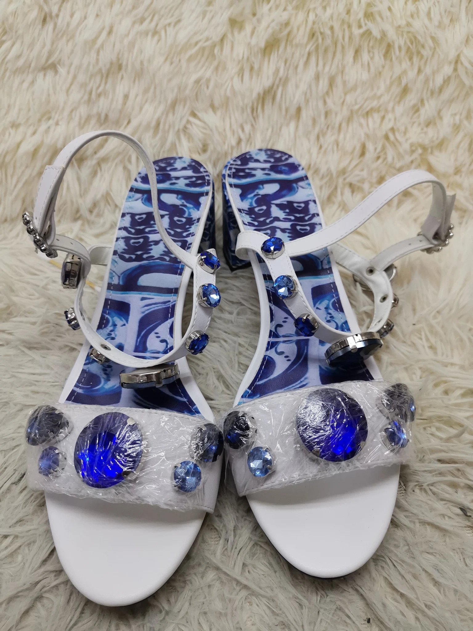 Diamond blue and white sandals womens summer 2024 Bohemian Rhinestone gemstone single strap block high-heeled sandals womens shoes 240731bj