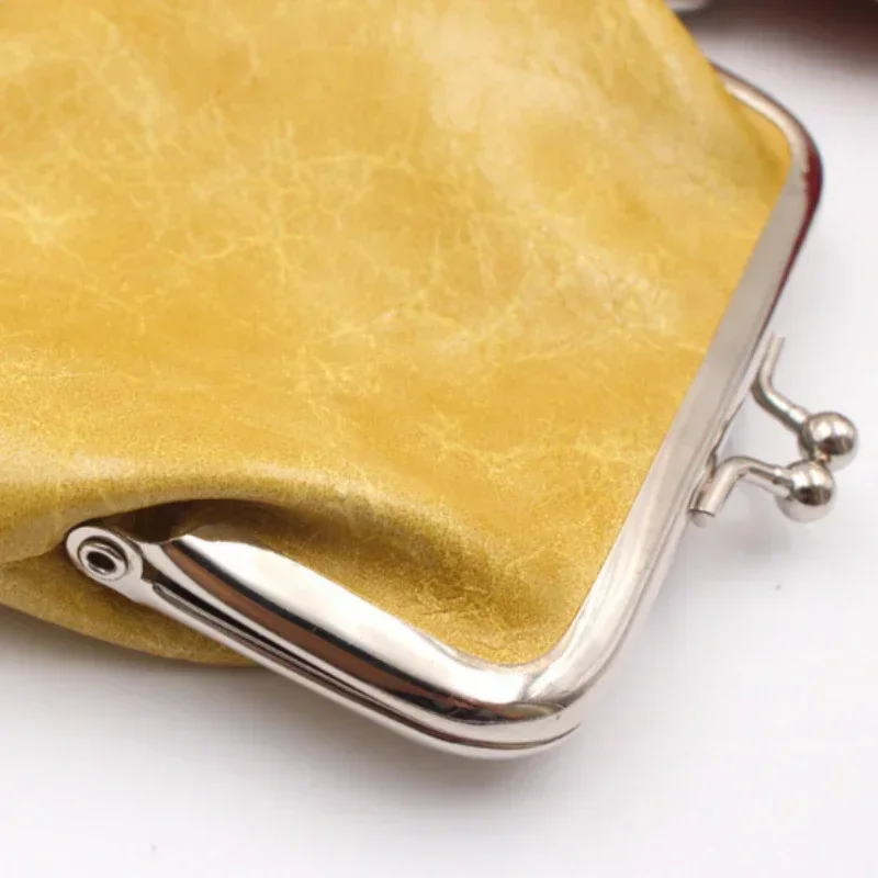 2023 New Women's Money Bag Plush/Oil Wax Leather Wallet 4-inch Buckle Mini Wallet Lipstick Storage Bag Women's Wallet