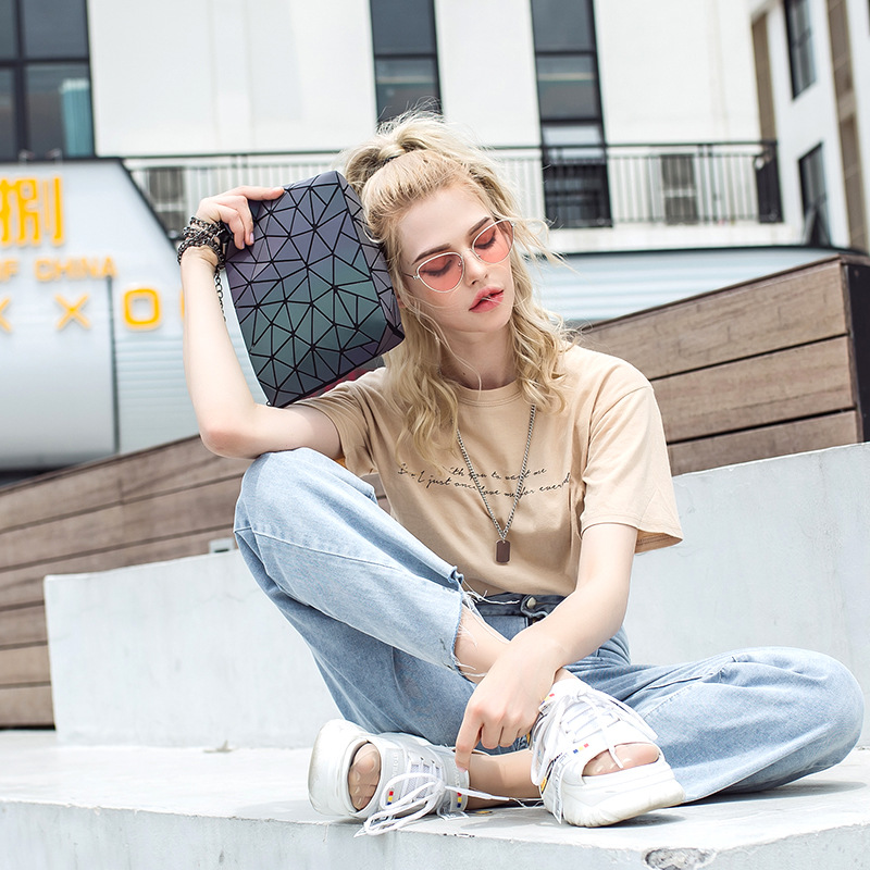 Messenger Bag Women's Chain Bag 2020 Fashion Luminous Geometric Sling Bag Sac Femme Shoulder Strap Female Bolsas Feminina 2020