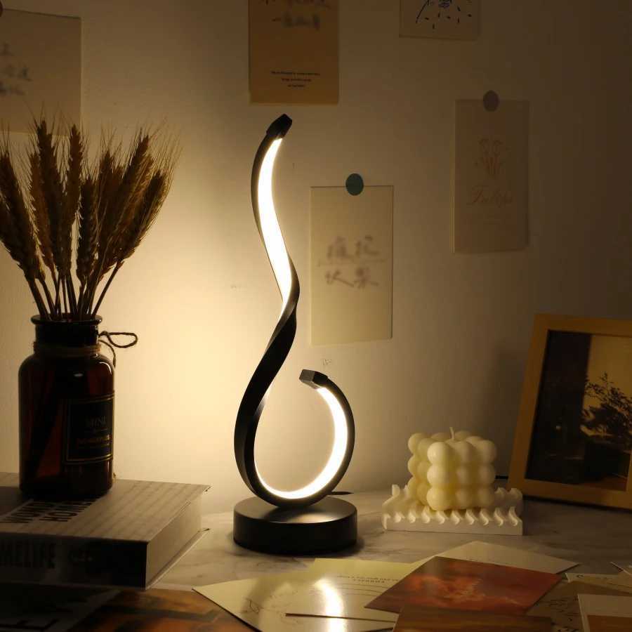 1PC Compact Modern Ironwork USB Three-color Dimming Desktop Decorative LampKL240731