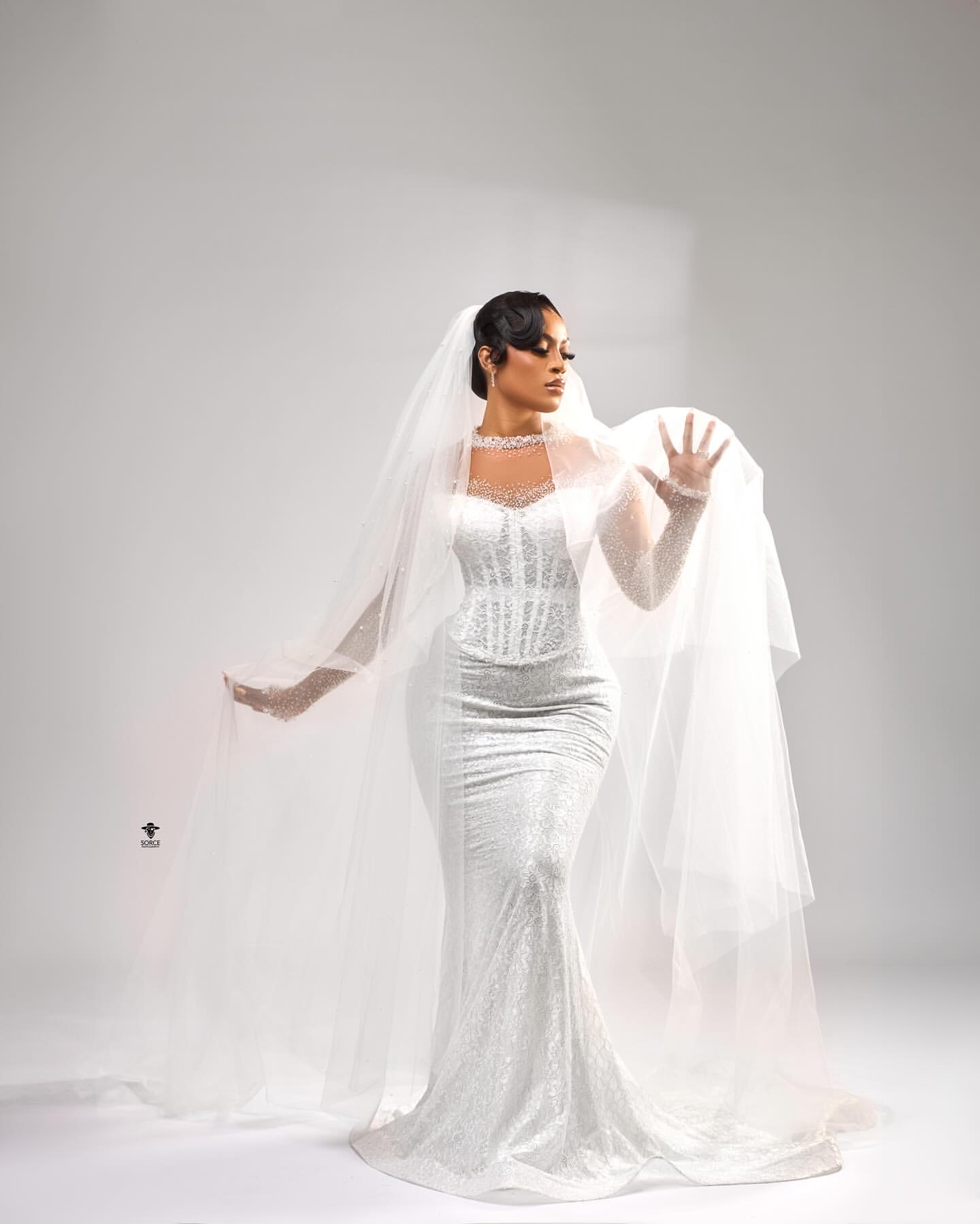 2024 Arabic Aso Ebi Plus Size Ivory Mermaid Wedding Lacefull Long Sleeves Beaded Vintage Bridal Gowns Dresses
