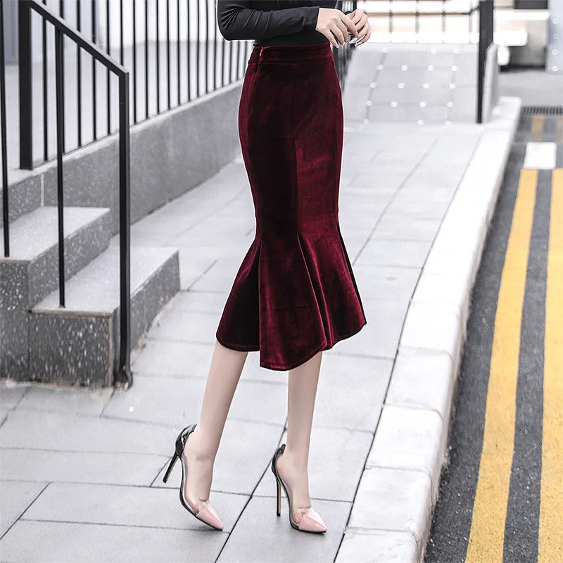 Autumn Vintage Velvet Black Maxi Long Mermaid Skirt Fashion Women Elegant Velour Skirts With Belt 240802