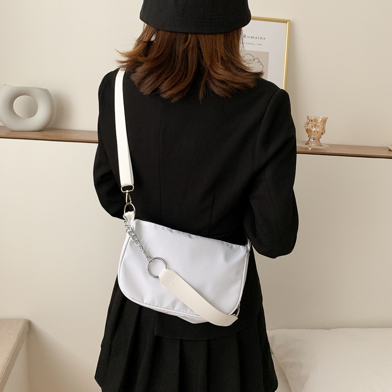 Casual Ladies Crossbody Bags Nylon Chain Bag Women Vintage Black Shoulder Bags Girls Street Armpit Bag Solid Color Handbags