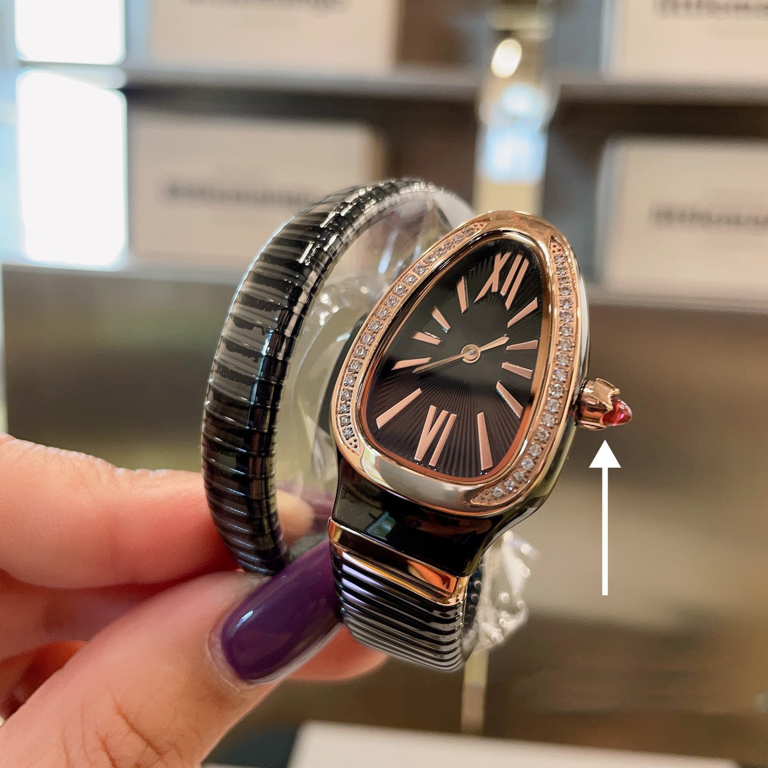 Designer womens Black Snake Watch bangle watch quartz movement case watch strap titanium steel gold plated SERPENTI counter quality warranty one year 017