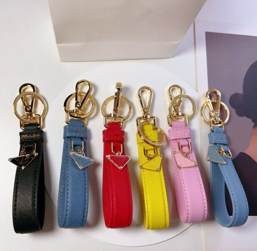 Luxury Brand Keychains Fashion bag pendant Men Women Car Key Chain keyring Designer Leather Keychain very cute Lover Keychains Accessories