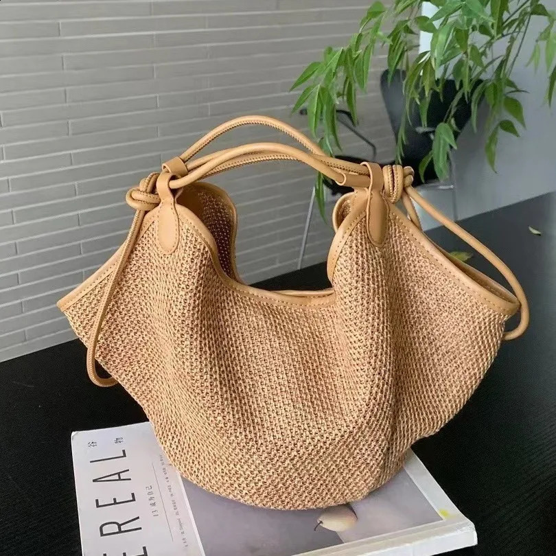 Fashion Straw Bucket Bag Weave Women Shoulder Bags Casual Summer Beach Crossbody Bag Small Tote Shopper Purse ForTravel Vacation 240802