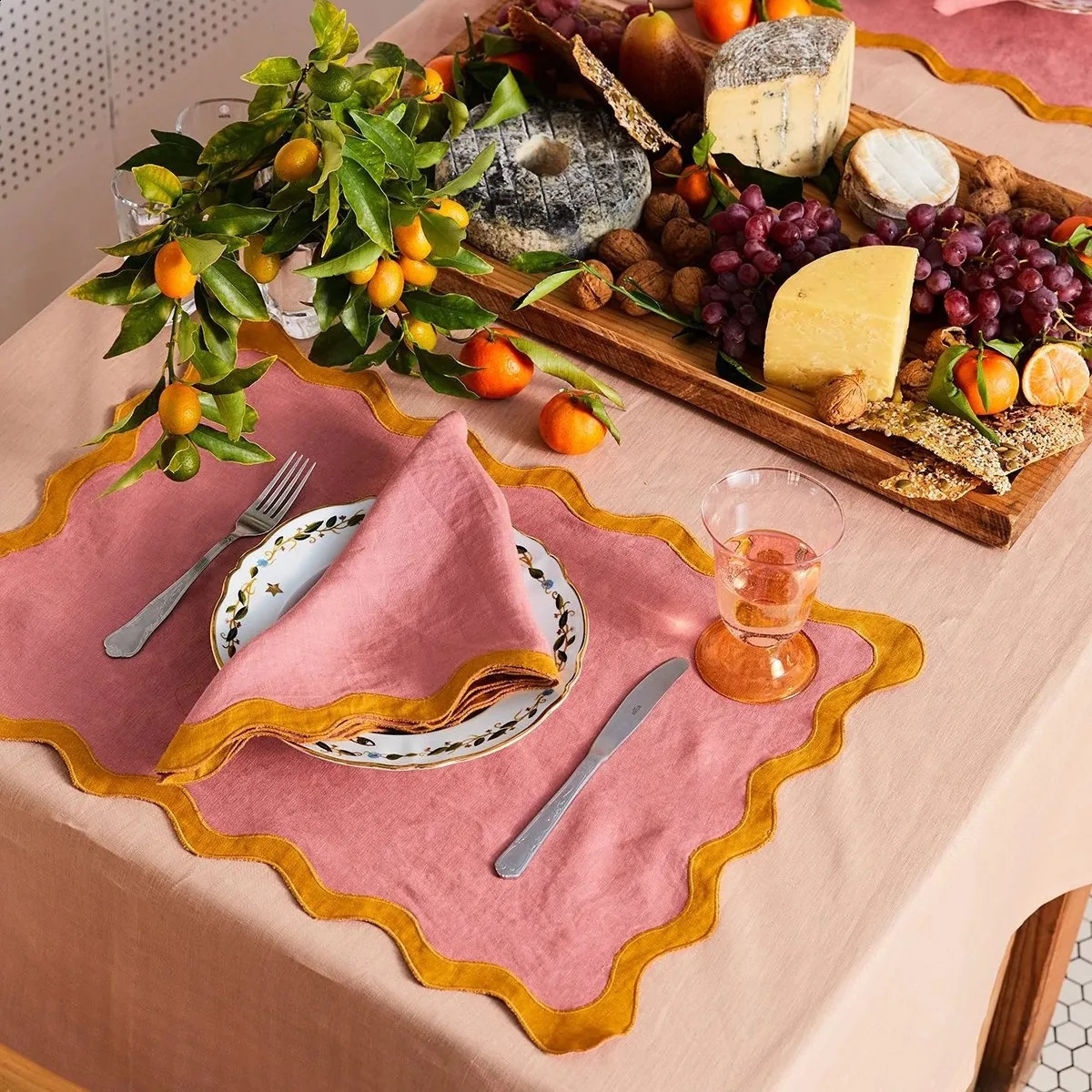 Embroidered Placemat with fan-shaped wavy edges Cotton double-layer fabric dining mat napkin dining table decoration 240802