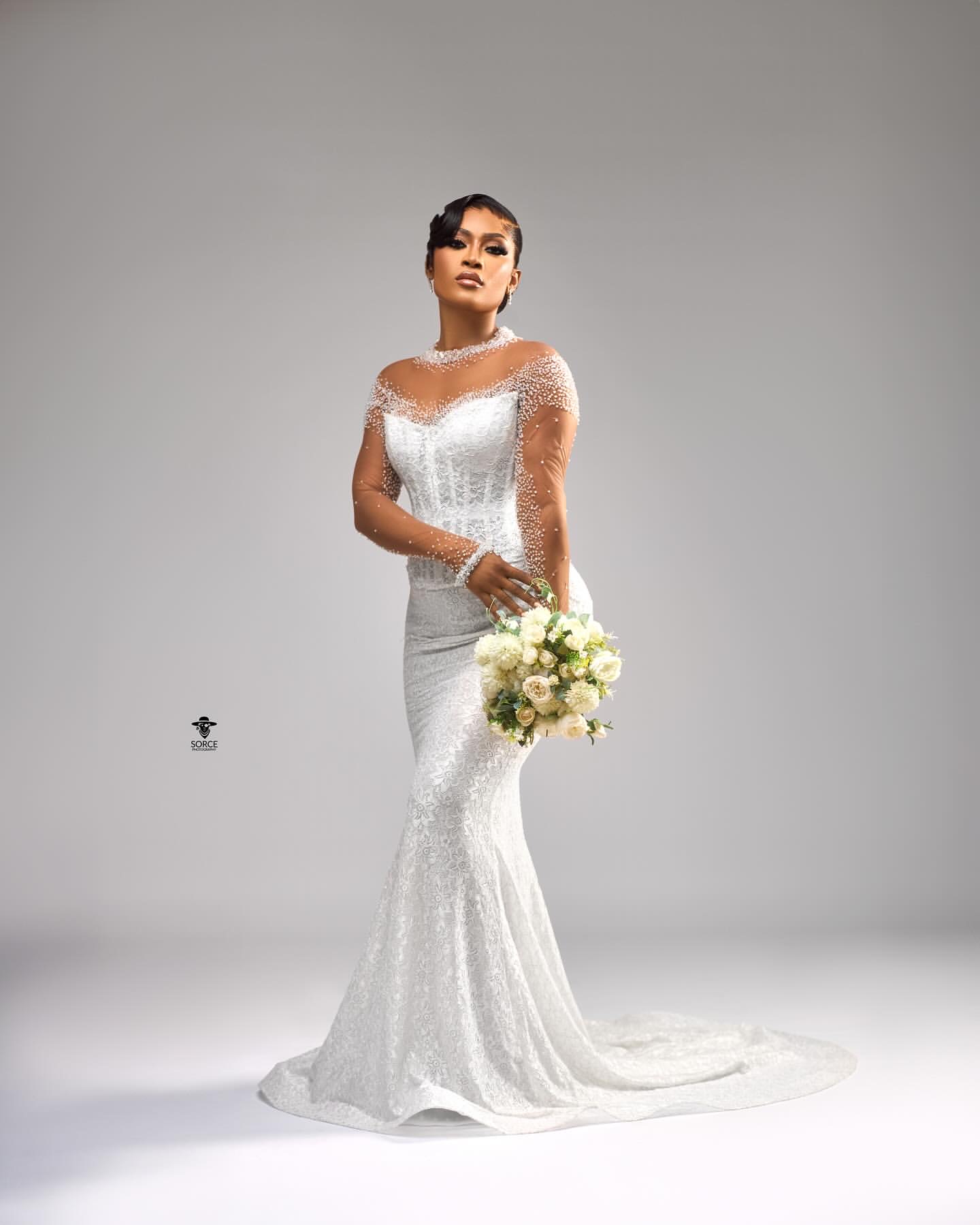 2024 Arabic Aso Ebi Plus Size Ivory Mermaid Wedding Lacefull Long Sleeves Beaded Vintage Bridal Gowns Dresses