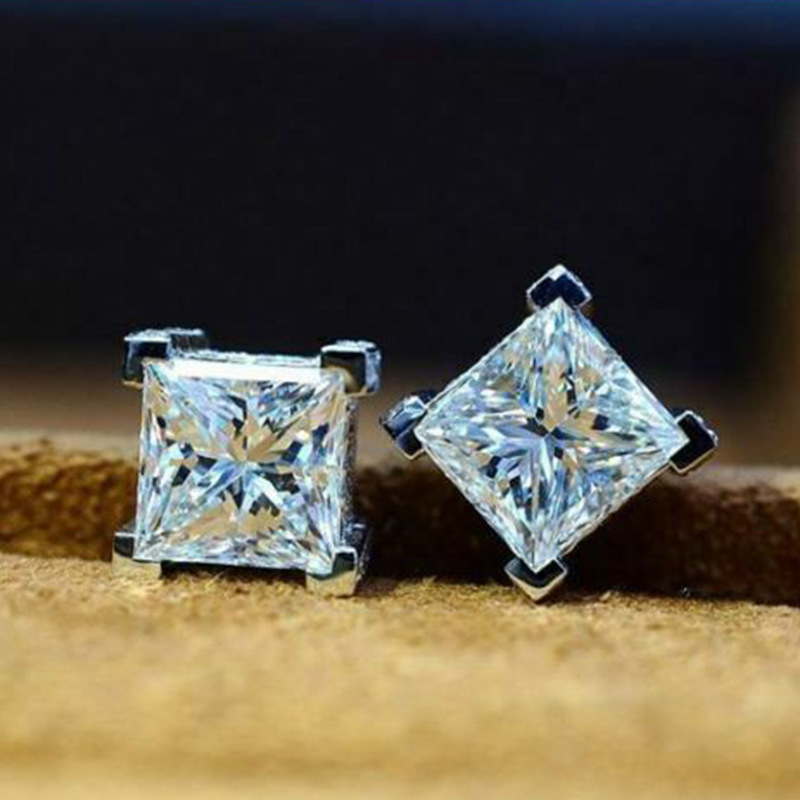 2024 Elegant Sterg Sier White Topaz CZ Dia Stud Earrings Hip Hop Fashion Jewelry for Women Princess Cut Gemstones Party Gift