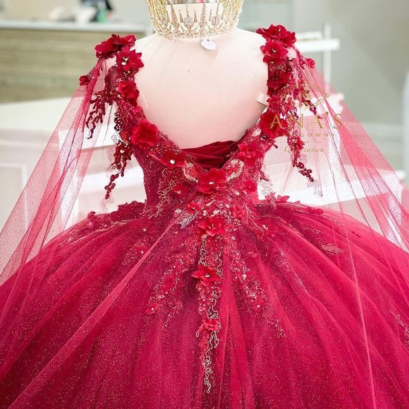 Red Shiny Quinceanera Dresses Ball Gown Beaded Sparkly wers Appliques Lace Crystal With Cape Sweet 15 16 Dress Prom Party