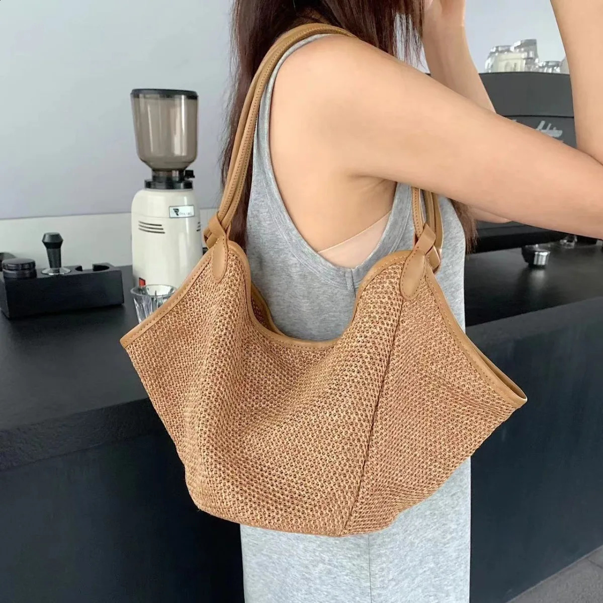 Fashion Straw Bucket Weave Women Shoulder Bags Casual Summer Beach Crossbody Bag Small Tote Shopper Purse Fortravel Vacation 240802