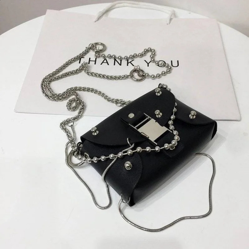 Vintage Y2k Aesthetic Punk Shoulder Crossbody Bag Fashion Gothic Rivet Chain Handbags Women Streetwear Trendy Mini Square Bags 240802