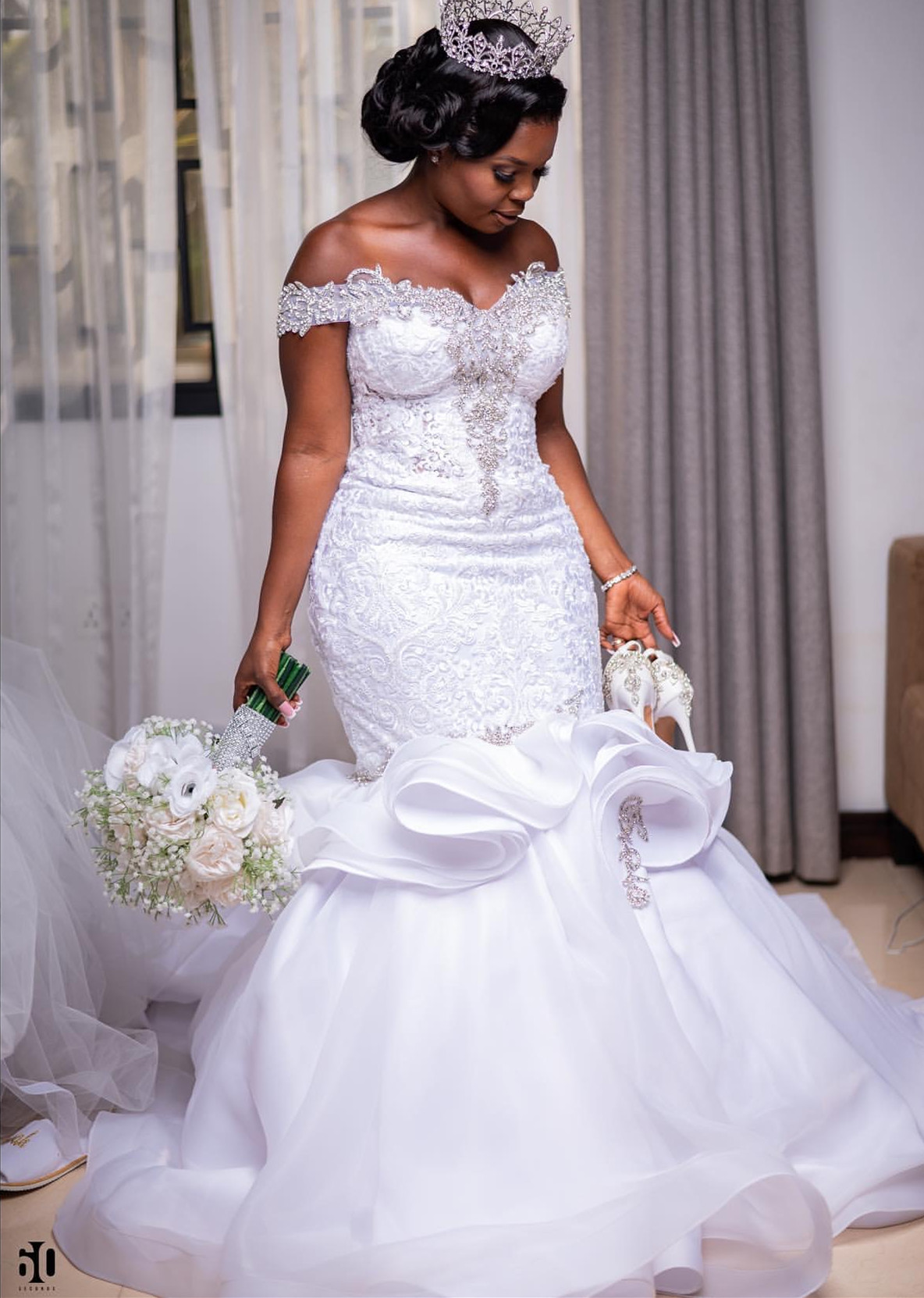 2024 Arabic Aso Ebi Plus Size Ivory Mermaid Wedding Dresses Lacefull Beaded Sweetheart Vintage Bridal Gowns Dress ZJ022