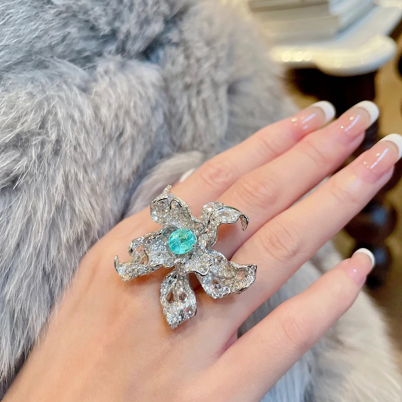 Unique Oval Green Gemstones Sier Adjustable wer Ring for Women