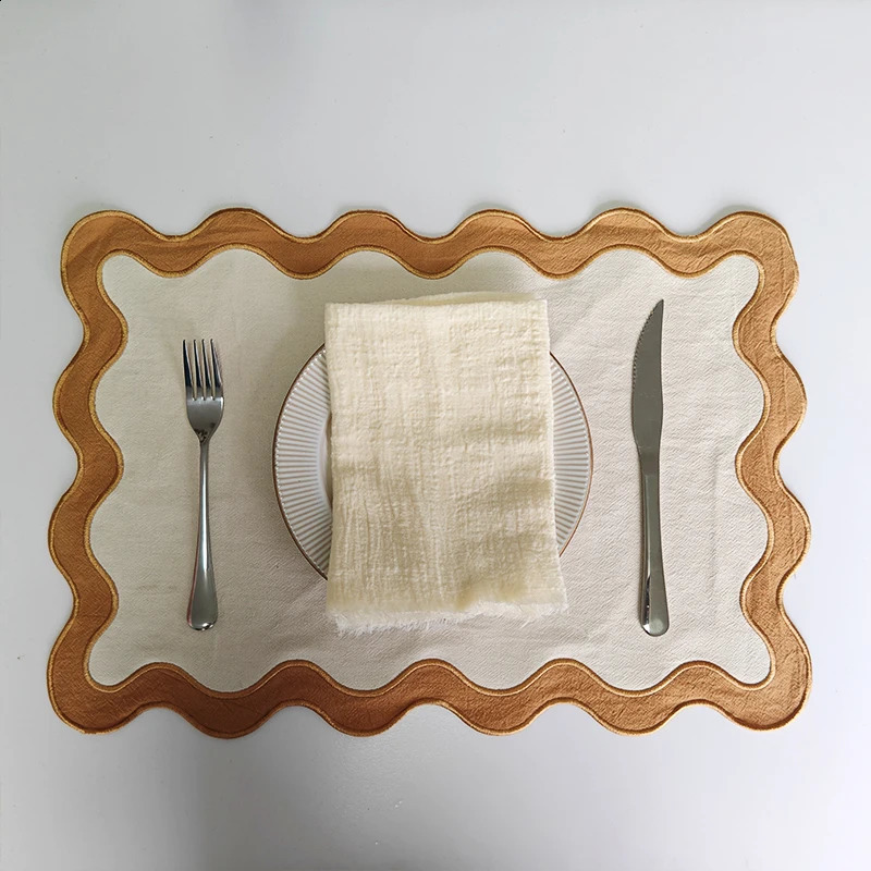 Embroidered Placemat with fan-shaped wavy edges Cotton double-layer fabric dining mat napkin dining table decoration 240802